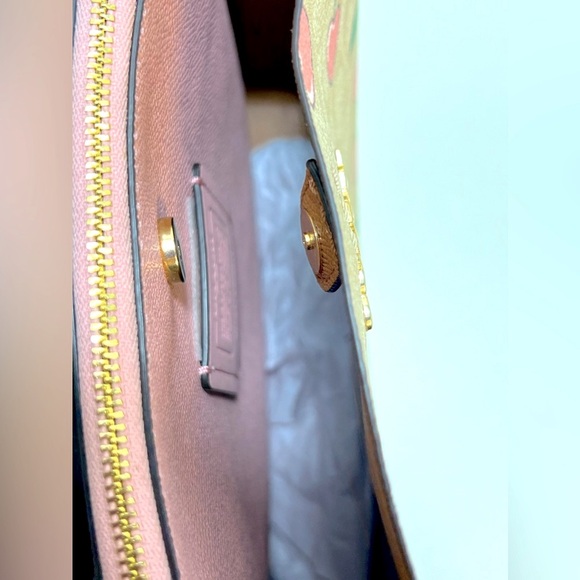 Coach Cherry Signature Bucket - Picture 12 of 14